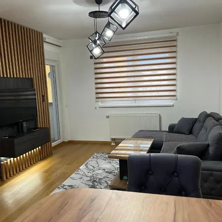 Stan Na Dan Viktor-lukavica Lejlighed *