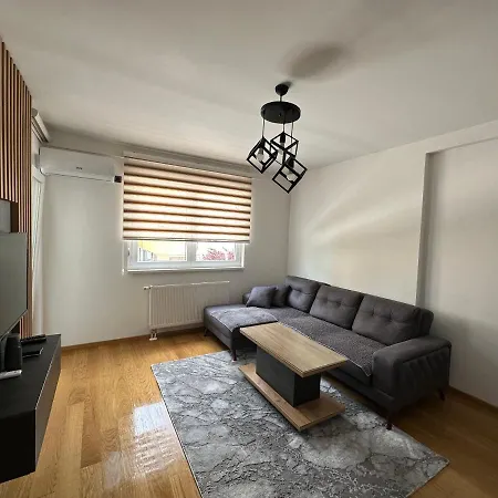 Apartment Stan Na Dan Viktor-lukavica