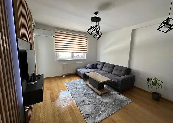 Stan Na Dan Viktor-lukavica Apartamento